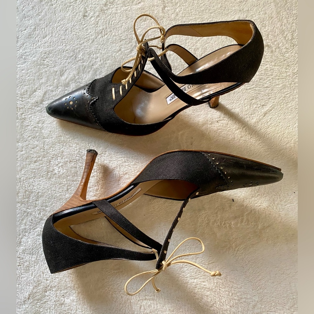 Manolo Blahnik | ‘Brouge’ Vintage 90s Black T-strap Heels | Sz 38